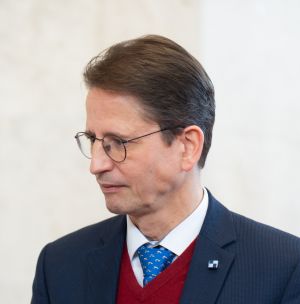 Tobias HOFFMANN