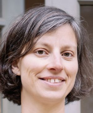 Laure SAINT-RAYMOND