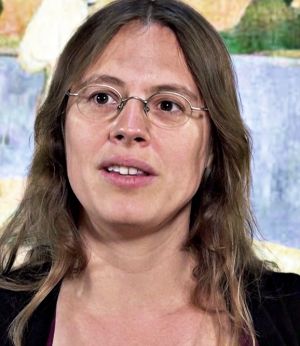 Éva GUILLOREL